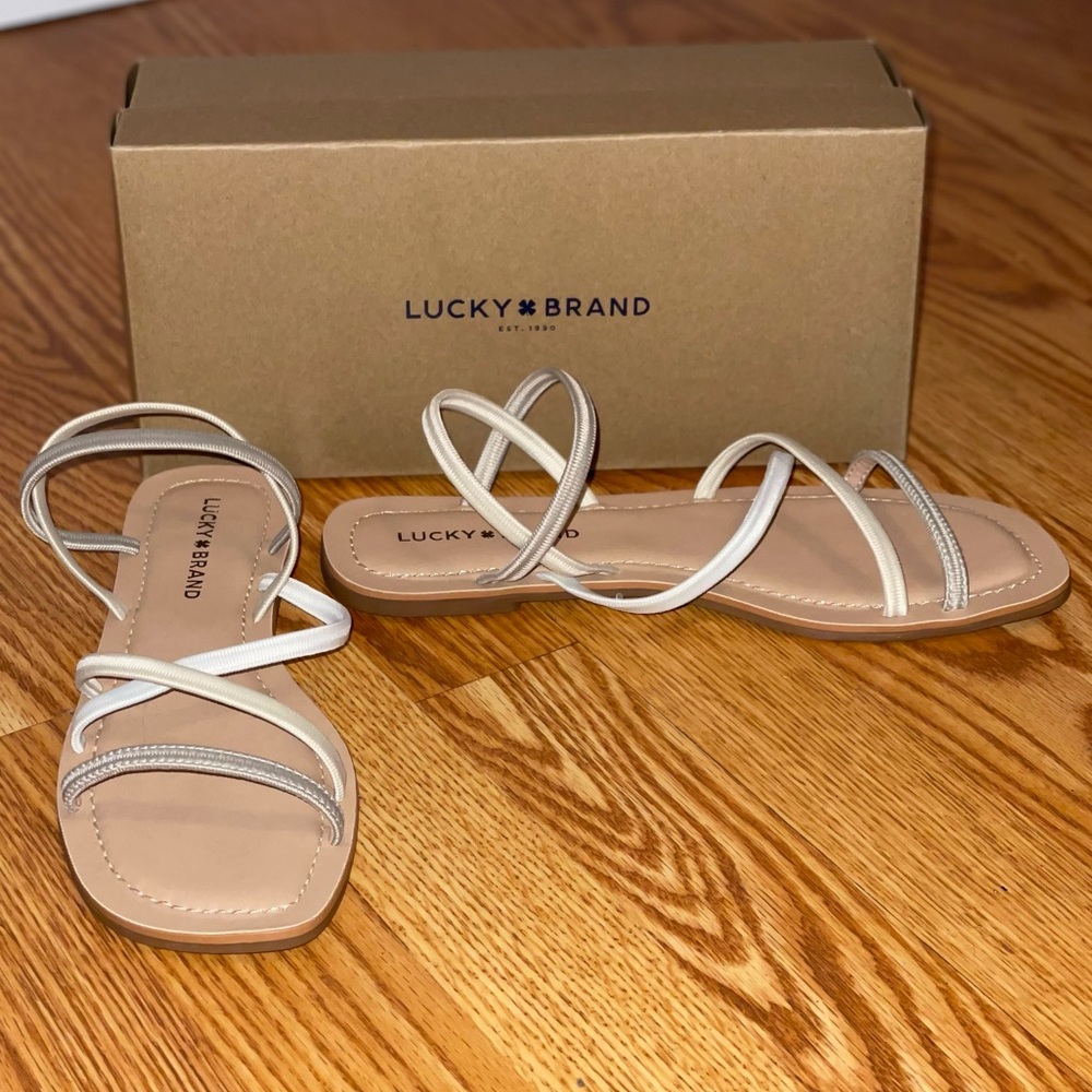 Women’s Lucky Brand Bizell feather grey size 9 elastic sandal